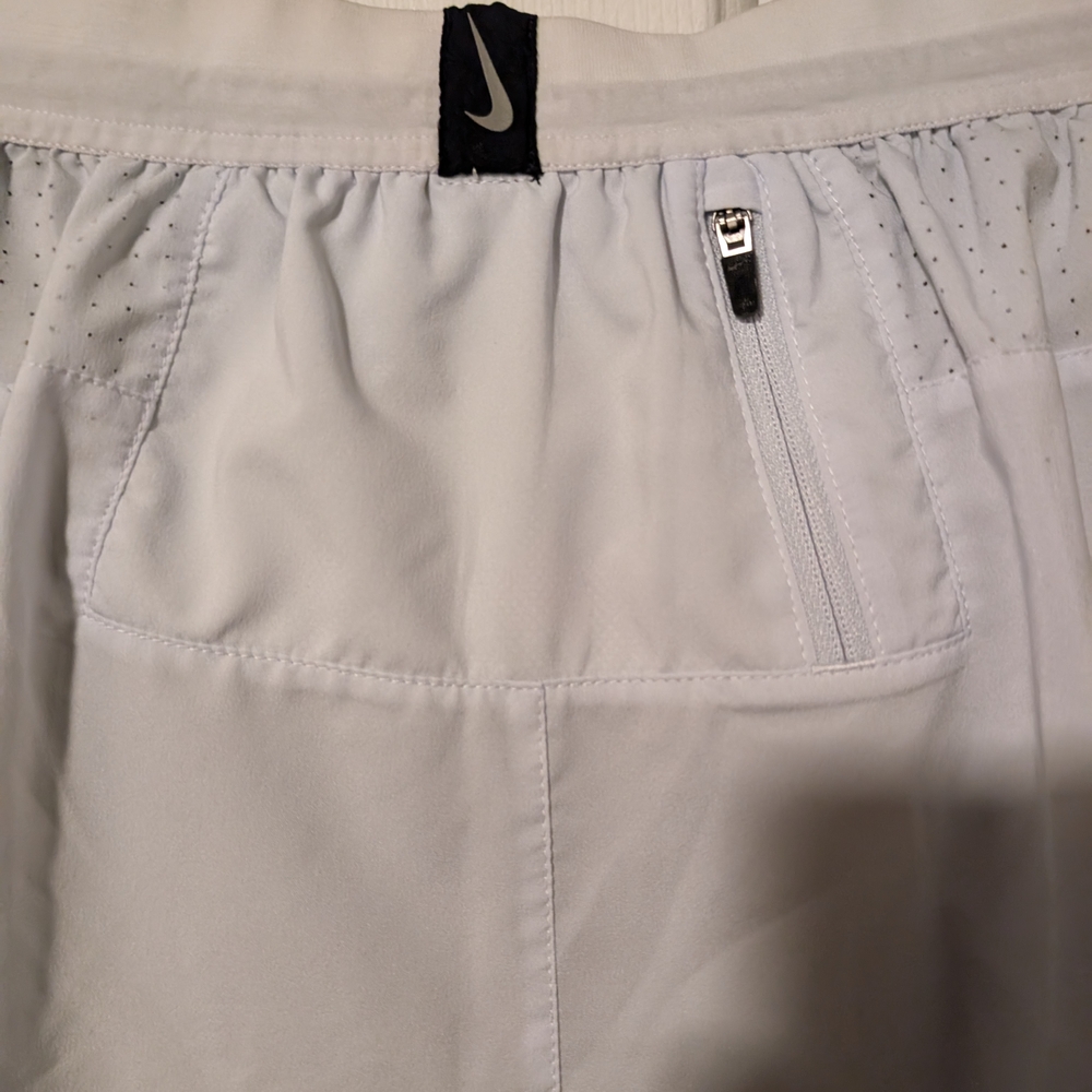Women's Nike Running Workout Shorts Size Large - Picture 6 of 9